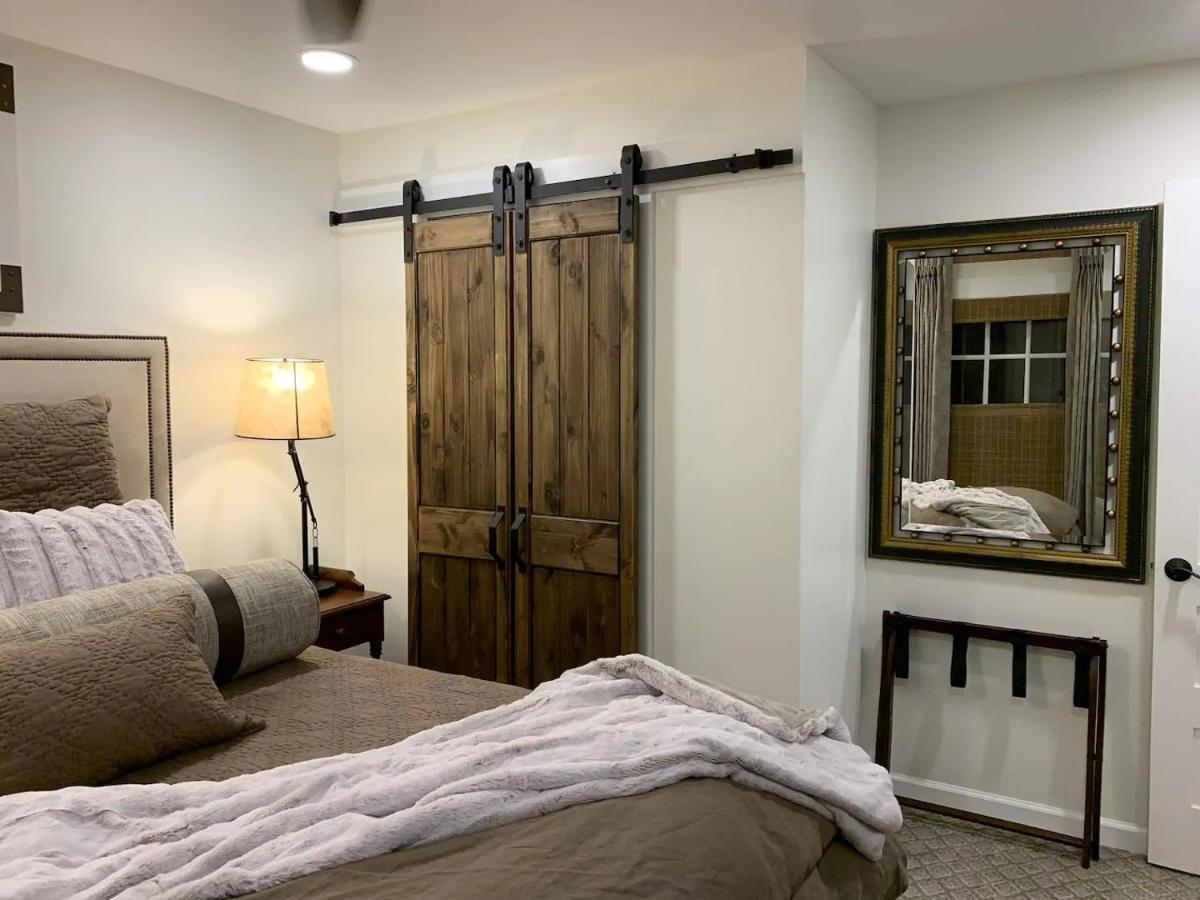 Five-star Historic Boyd Harvey Carriage House Holiday home Knoxville